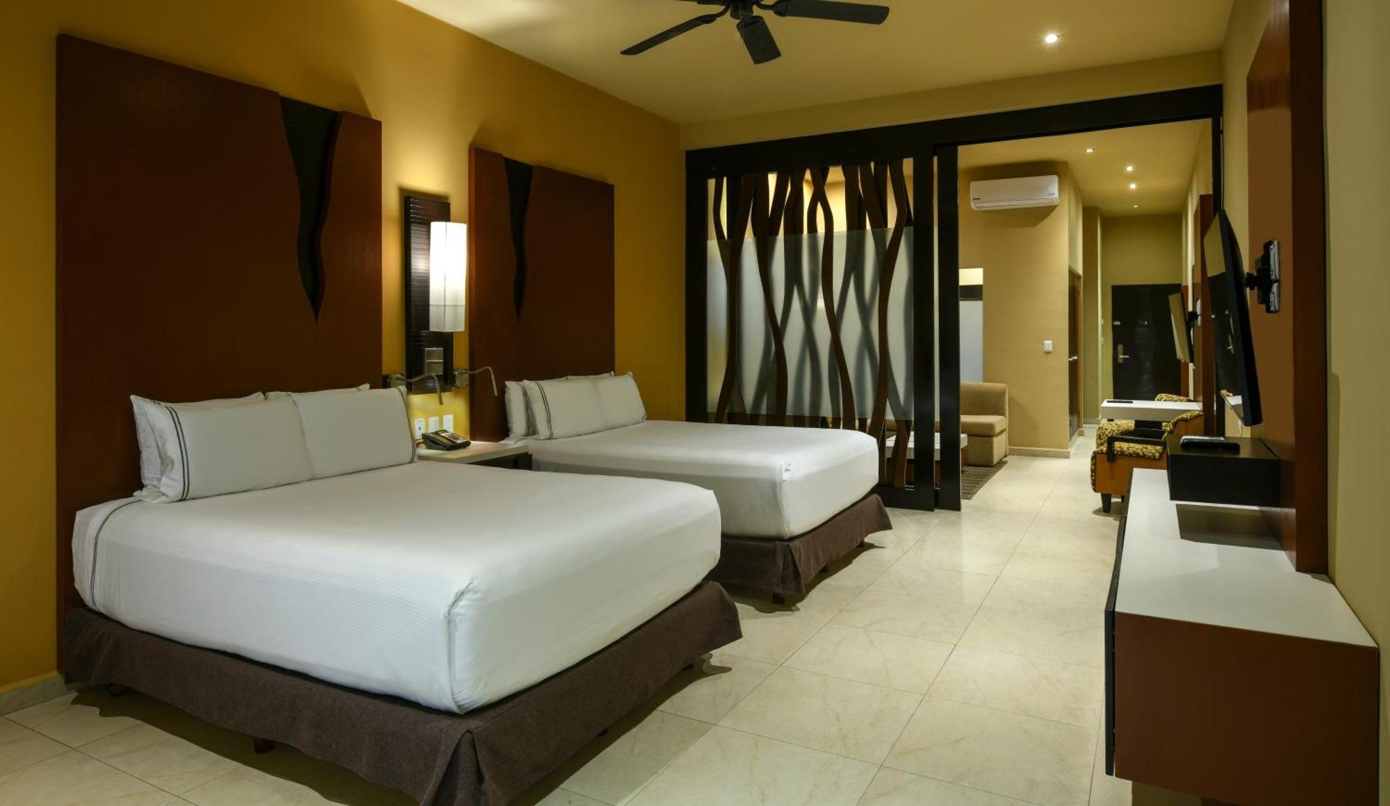 Generations Riviera Maya Family Resort Catamaran, Water Park & More Inclusive Пуэрто-Морелос Экстерьер фото